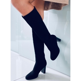 Claudia Black Bota com salto alto preto 1 Claudia Black Bota com salto alto preto 1