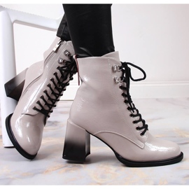 S.Barski Botas lacadas em poste, cinza quente S. Barski 1