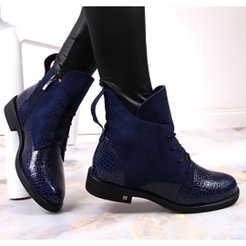 Botas de mulher, crocodilo isolado azul marinho Potocki 1 Botas de mulher, crocodilo isolado azul marinho Potocki 1