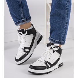 Tênis preto Grandis branco 1