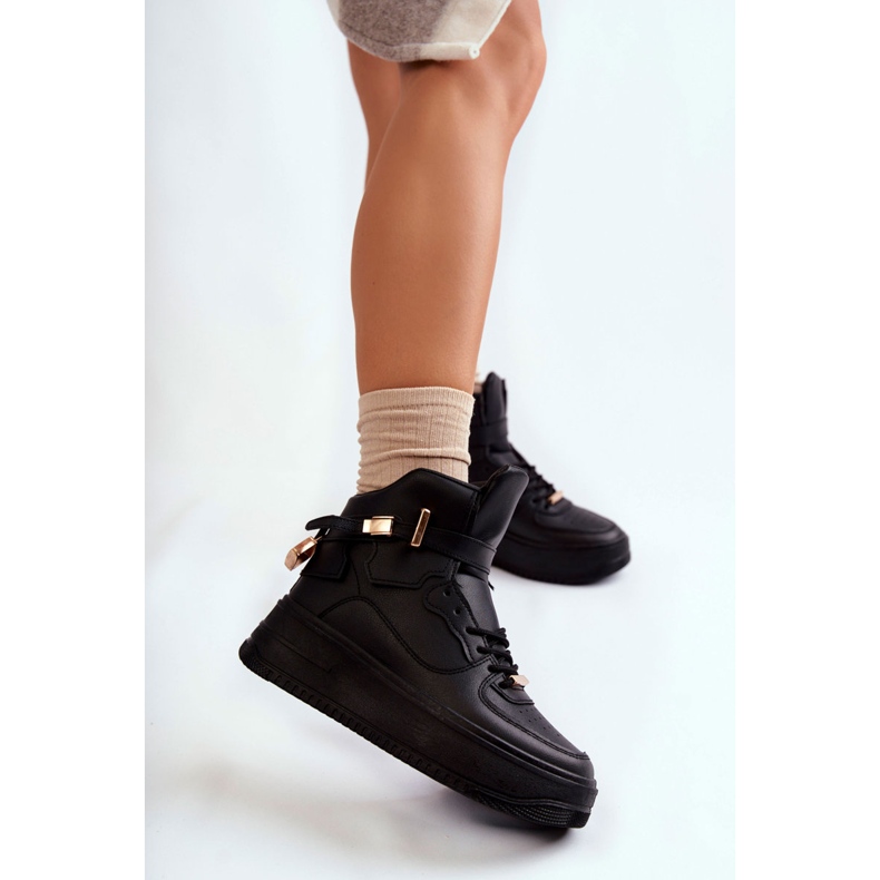 Tênis esportivo feminino com isolamento alto preto Lexa 1