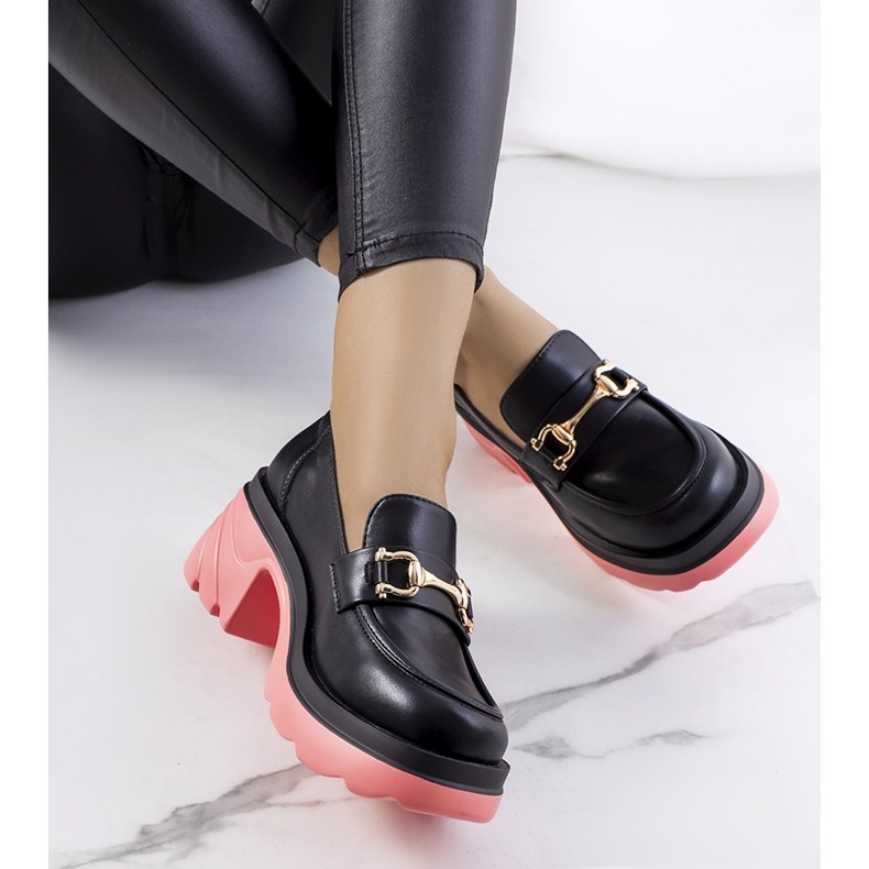 Brogues pretos em solas Korgal rosa 1