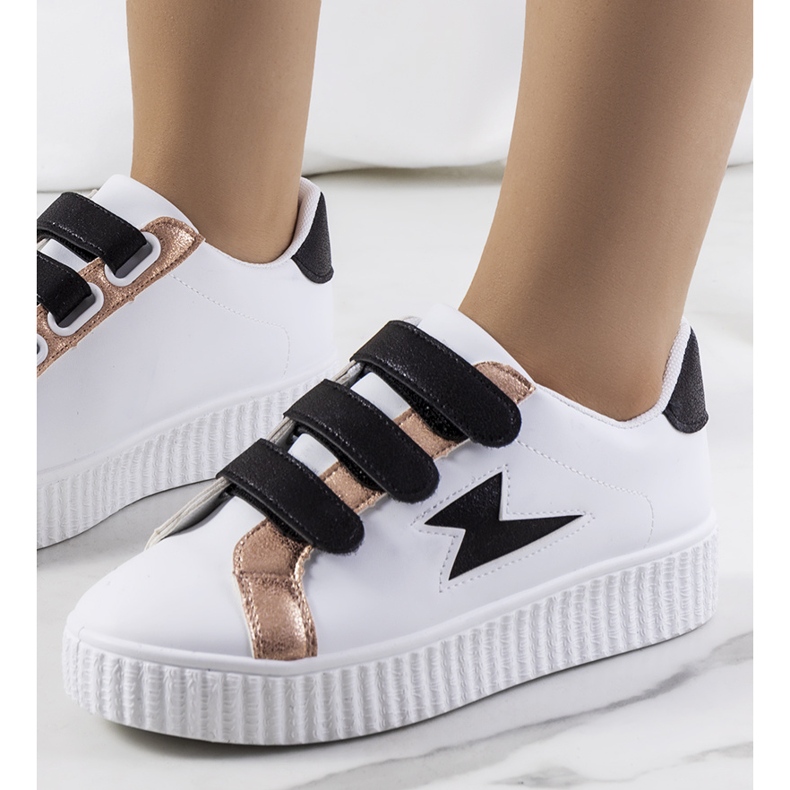 Tênis branco Pitmerden preto 1