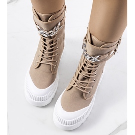 BM Tênis marrom com corrente Taus castanho cáqui verde 1 BM Tênis marrom com corrente Taus castanho cáqui verde 1