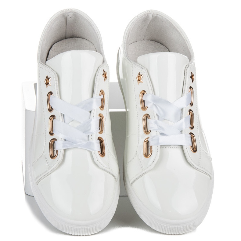 Ideal Shoes Tênis lacados com uma fita branco 1