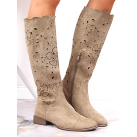 M. DASZYŃSKI Botas femininas, vazado, camurça marrom Daszyński castanho 1 M. DASZYŃSKI Botas femininas, vazado, camurça marrom Daszyński castanho 1