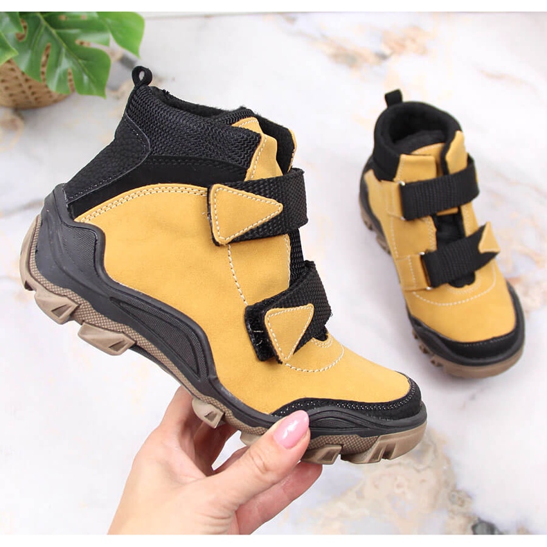 Sapatos de menino aquecidos com velcro camel Kornecki 6394 marrom 1