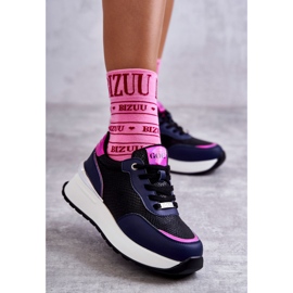 Tênis esportivo feminino com cunha GOE KK2N4081 preto-azul marinho 1