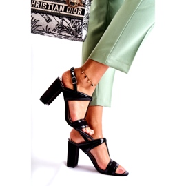 Sandálias de couro da moda em uma barra preta paixão preto 2