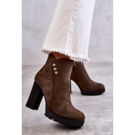 PG1 Botinhas de camurça em um poste Lagerlla cáqui verde 1