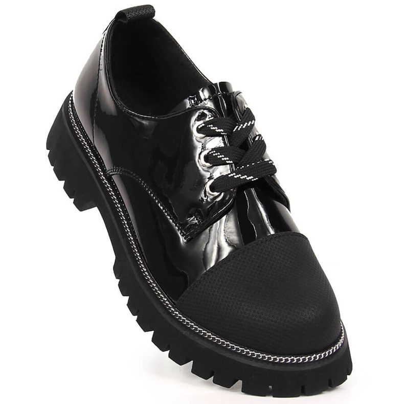 Sapatos femininos em couro lacado preto Artiker 1