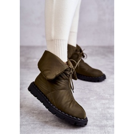 Botas femininas em material isolante verde Emelie 1 Botas femininas em material isolante verde Emelie 1