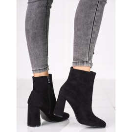 Botas pretas femininas no poste Shelovet feitas de camurça ecológica preto 1