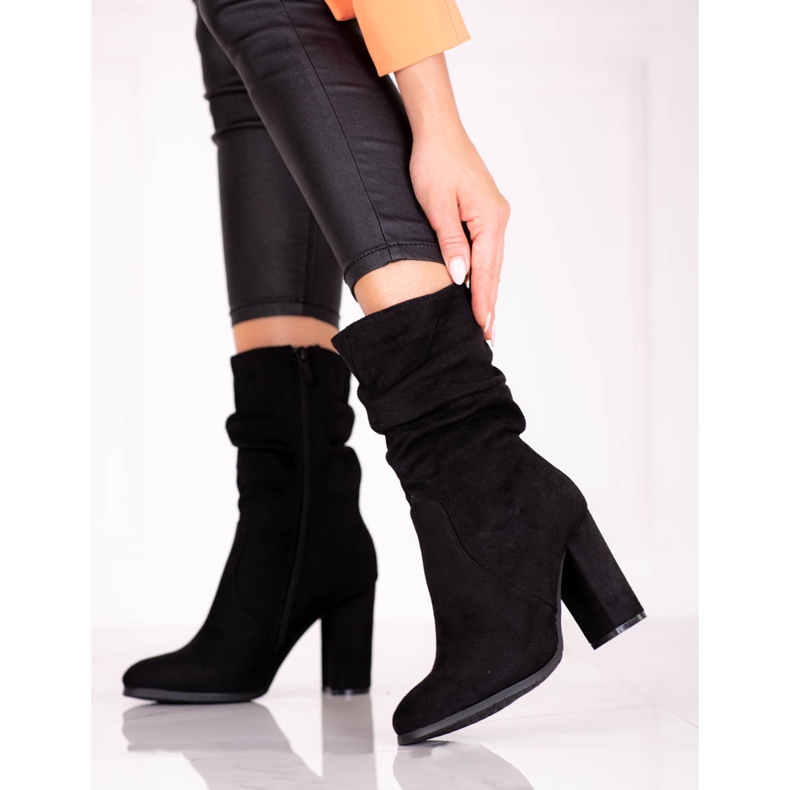 Botas femininas em um poste alto Shelovet com babados na parte superior preto 1 Botas femininas em um poste alto Shelovet com babados na parte superior preto 1