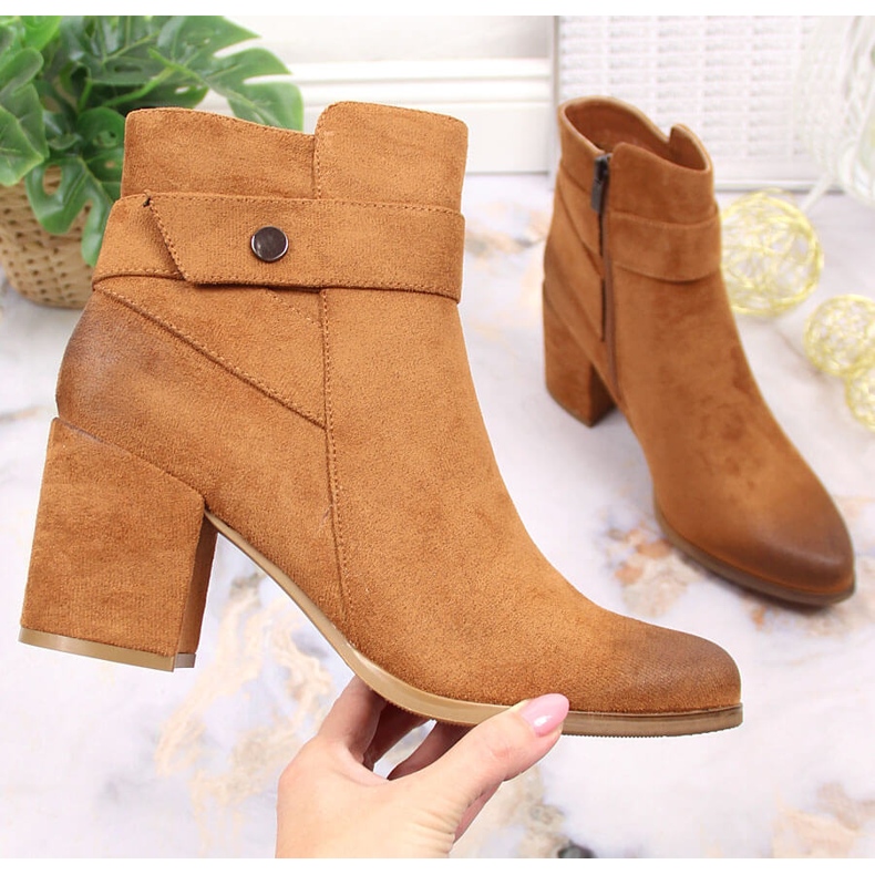 Botas quentes de camurça de mulher Laura La.Fi marrom 1