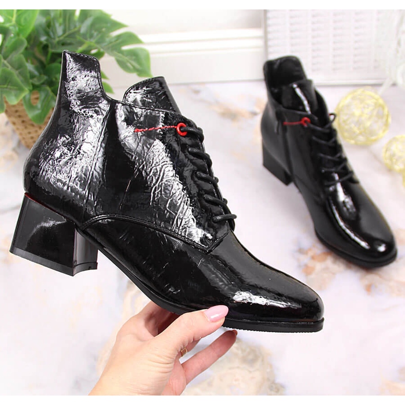 Botas femininas lacadas pretas Jezzi JEZ371 pretas com isolamento preto 1