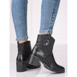 Botas pretas femininas em um poste S. Barski baixo preto 1