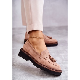 Vinceza Sapatos femininos de camurça em uma plataforma bege unni 1