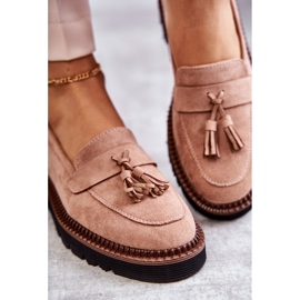 Vinceza Sapatos femininos de camurça em uma plataforma bege unni 2