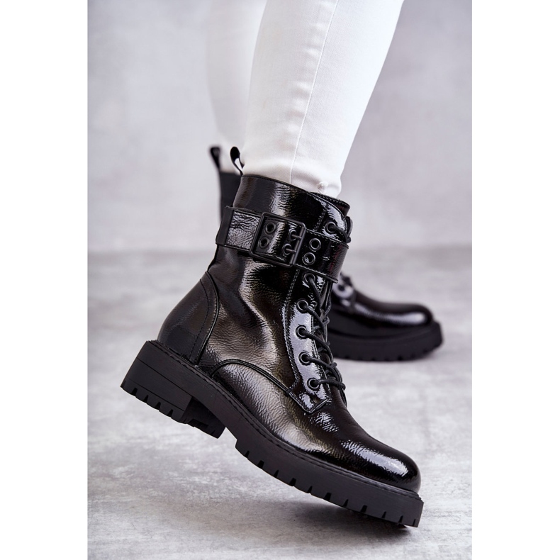 PJ1 Botas Femininas Lacadas Lacadas em Salto Plano Preto Firmina 1