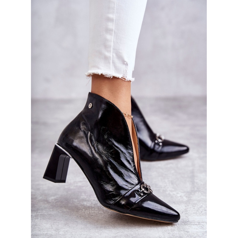 Botas de couro em um poste Maciejka Preto 05262-01 1