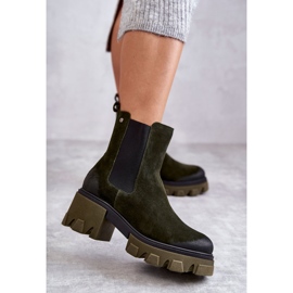 Botas femininas de camurça na plataforma Khaki Hilde verde 1 Botas femininas de camurça na plataforma Khaki Hilde verde 1