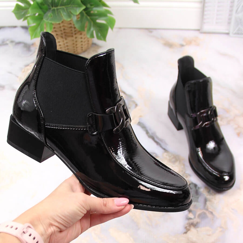 Bota Chelsea preto Potocki lacado preto para mulher 1