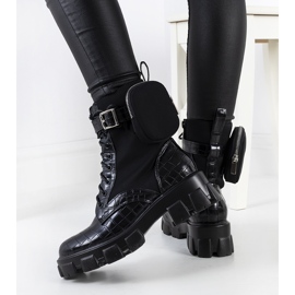 BM Botas pretas com sachê Adamson preto 2