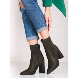 Botas femininas verdes no poste Shelovet 2