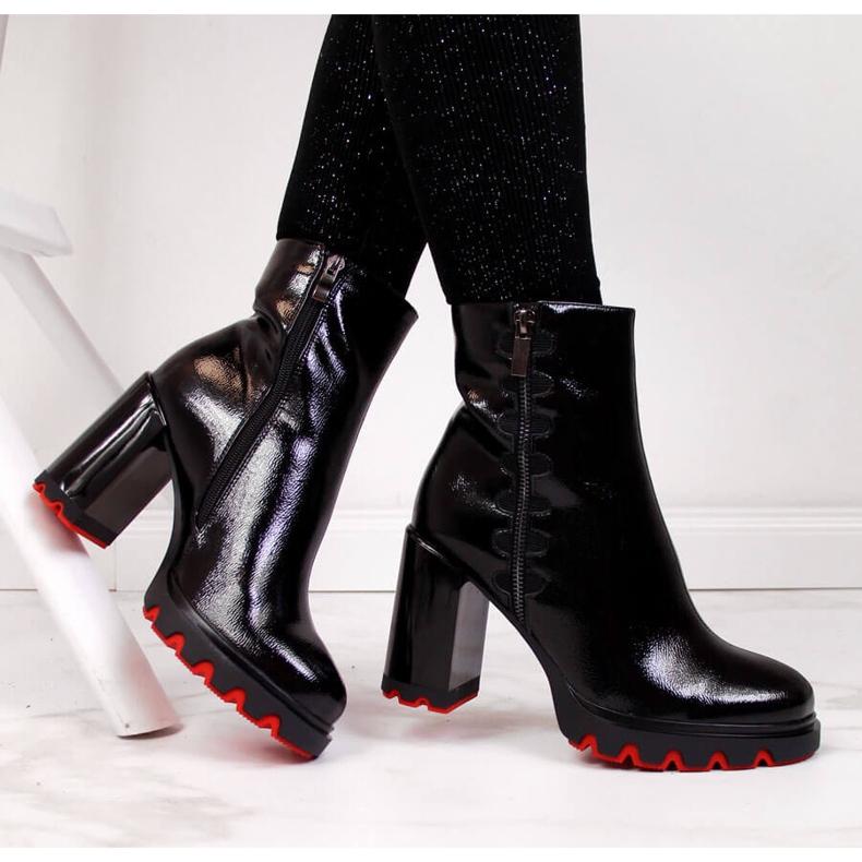 Botas femininas pretas Filippo no poste preto 1 Botas femininas pretas Filippo no poste preto 1