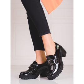 Mocassim feminino de salto alto Vinceza preto 1