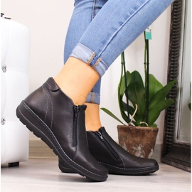 Botas de couro confortáveis ​​Helios W 642 preto 2
