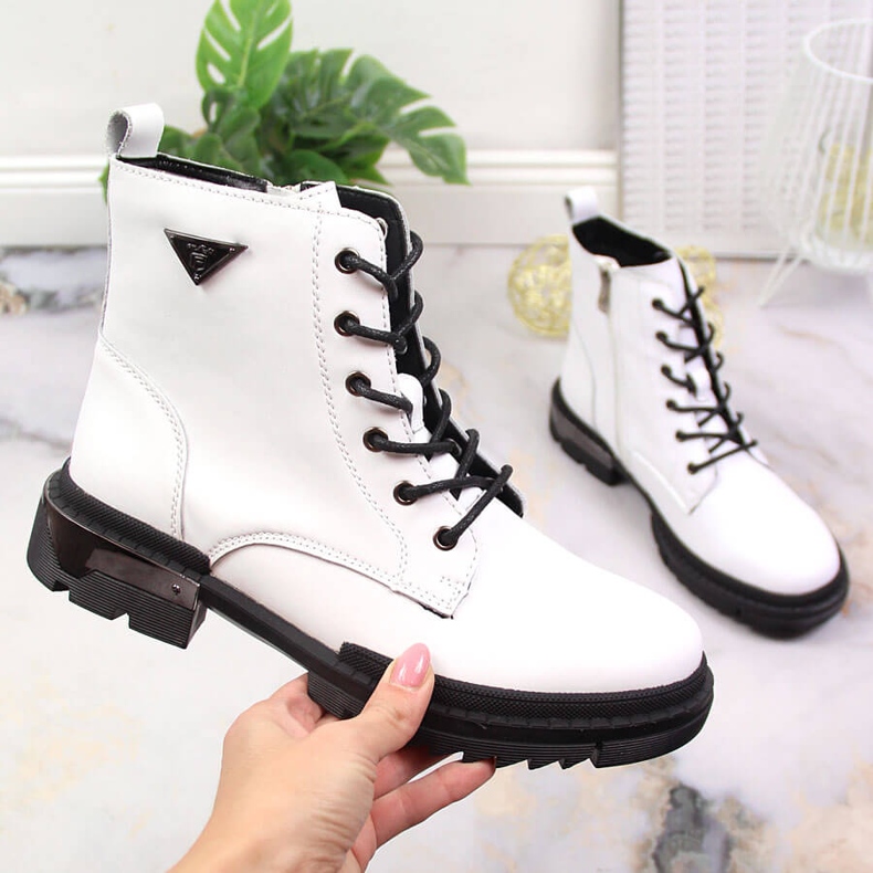 Botas de couro com isolamento branco de mulher Filippo PAW377A 1