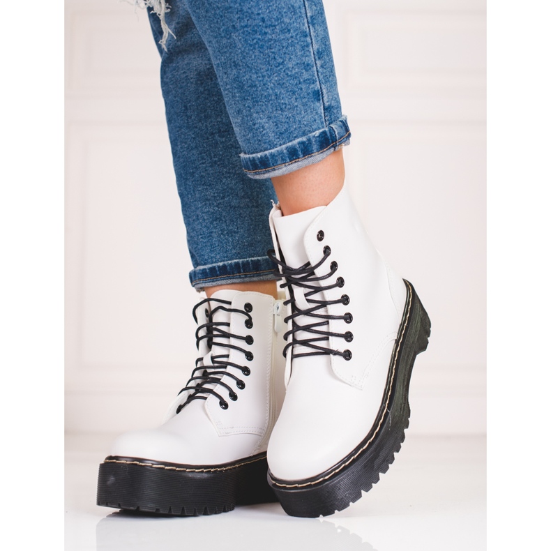 Bolsas femininas Shelovet brancas amarradas na plataforma branco 1