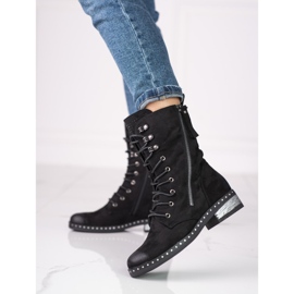 Mulheres negras trabalhadoras por S. Barski preto 1