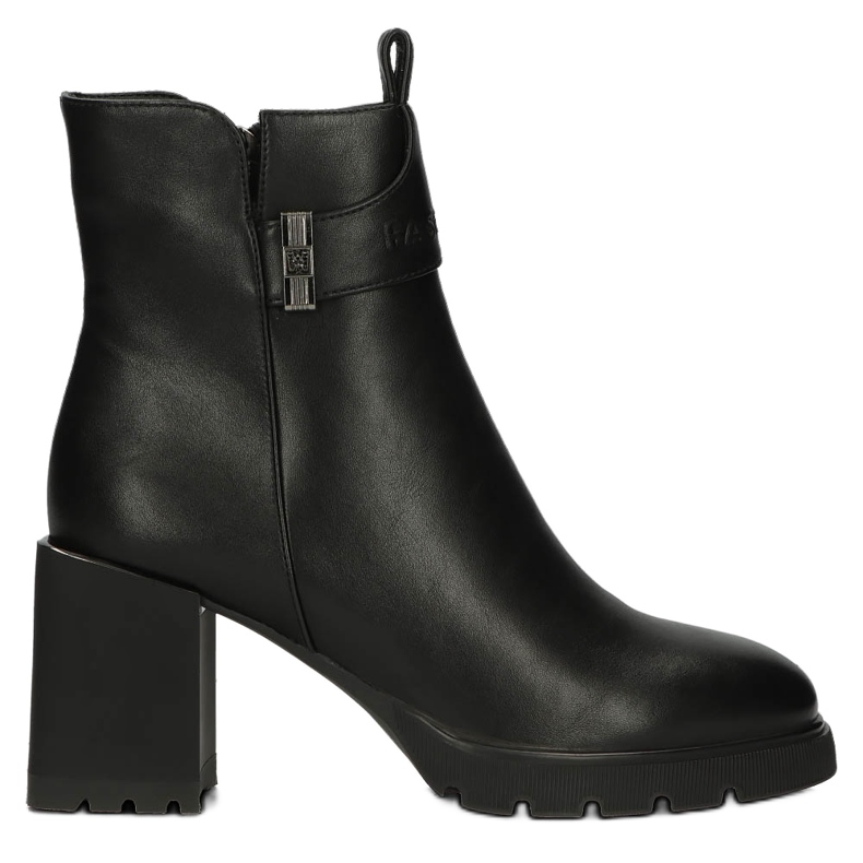 Botas Chelsea quentes no poste, isoladas Filippo W PAW383 preto 1