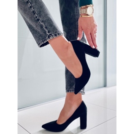 PA1 Bombas no poste Ivonne Black preto 2