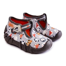 BEFADO S.A. Sapatos Chinelos Befado Animais 110P460 Cinza 1