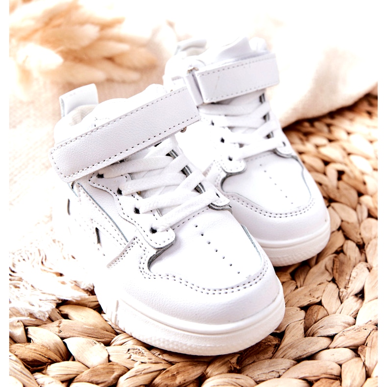 Calçado desportivo alto infantil branco 1