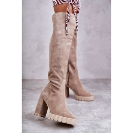 PA2 Botas mosqueteiras de camurça bege da moda Estrela 1