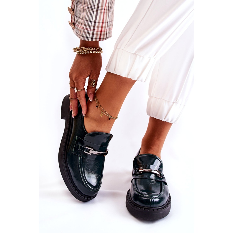 Lemar Sapatos de couro feminino envernizados com uma decoração de prata verde 3