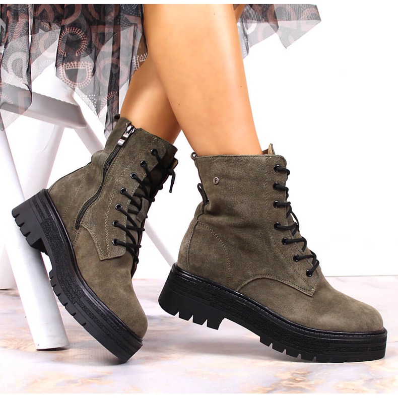 Botas de mulher Filippo cáqui com isolamento em camurça e couro verde 1