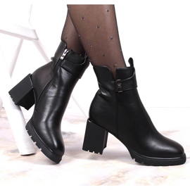 Botas pretas pretas Filippo Chelsea para mulheres no poste preto 1