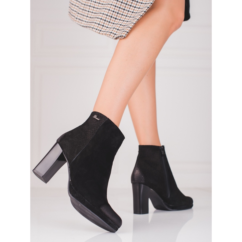 Botas pretas femininas em um poste alto Shelovet preto 1
