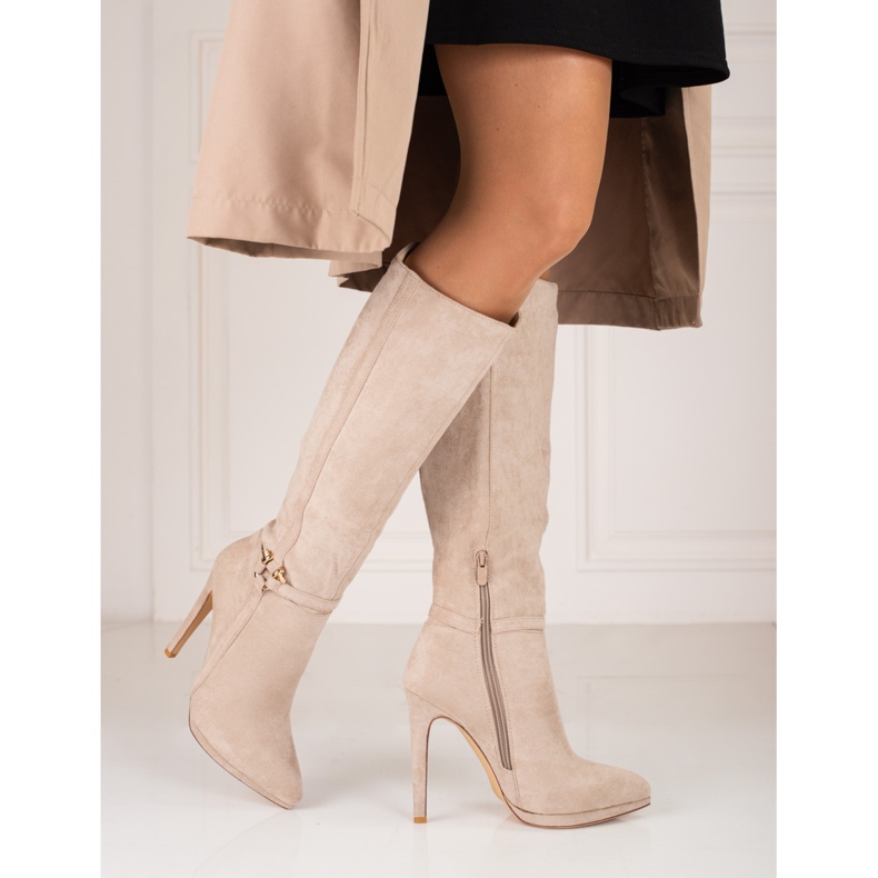 Botas femininas bege com salto agulha Shelovet 2