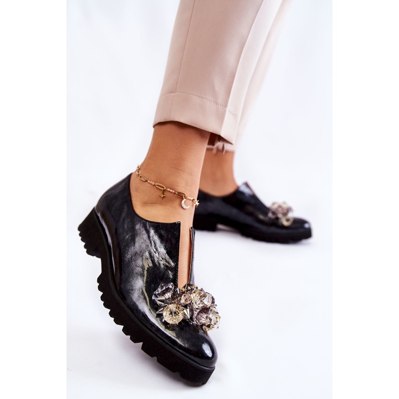 PA2 Sapatos lacados elegantes com decoração Cindy Preto e Cinza 1