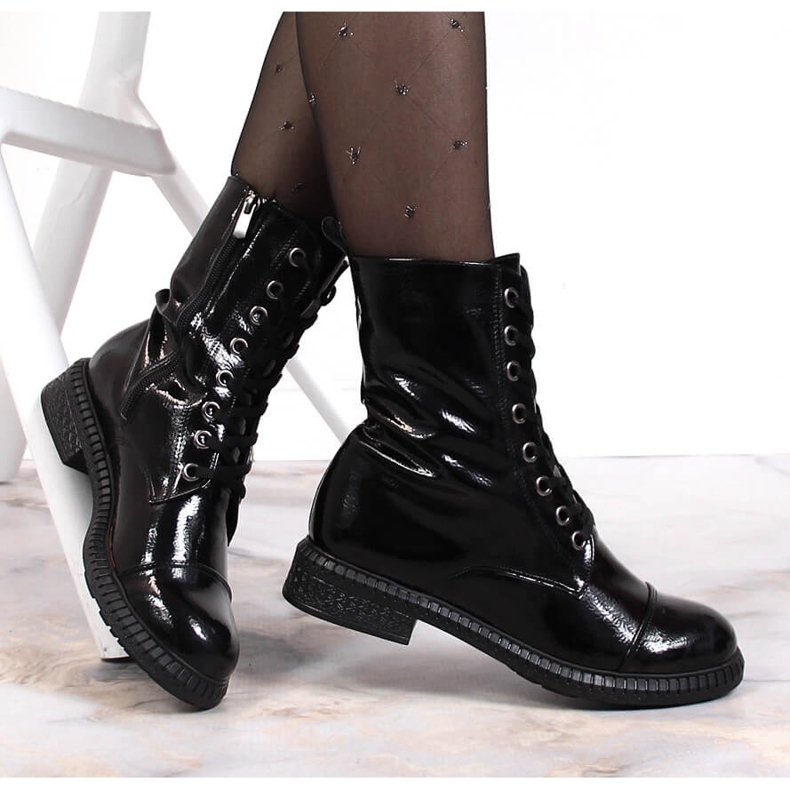 T.Sokolski Botas femininas com cadarço com zíper, T isolado preto. Sokolski 1