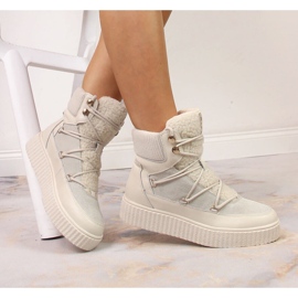 Botas de couro com cadarço em uma plataforma bege claro Laura La.Fi 1