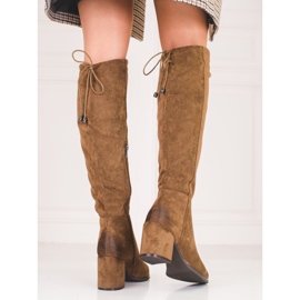 Botas Shelovet femininas elegantes feitas de camurça ecológica castanho 1