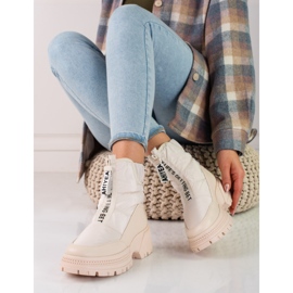 Botas de neve femininas bege na plataforma Shelovet 1